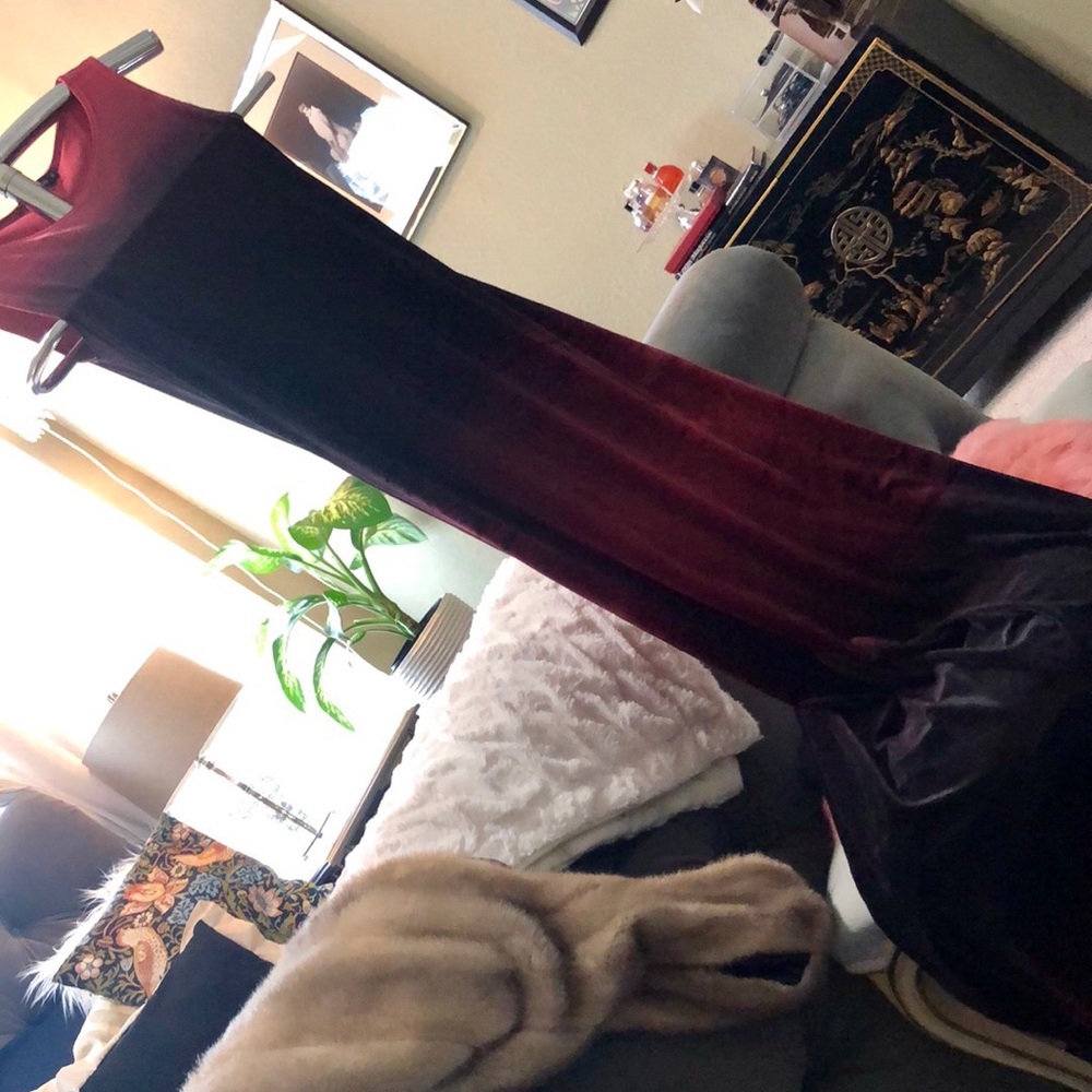 Breathtaking vintage crimson and black maxi dress